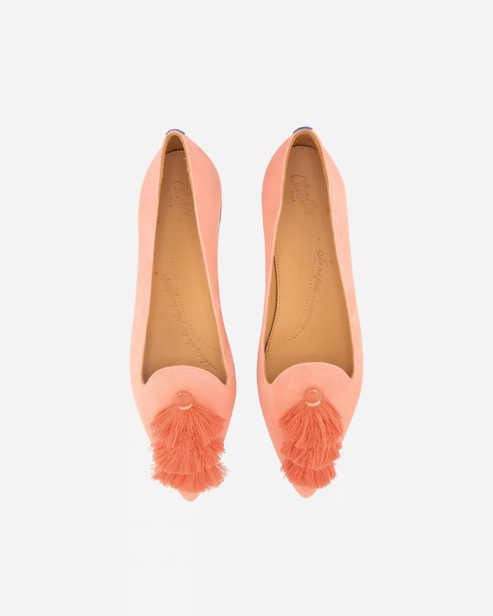 Coral suede pointy slippers with 1 interchangeable triple pompons Coral included