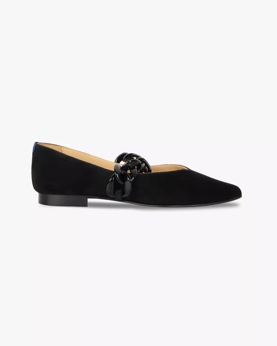 Black suede pointy slippers with black chain