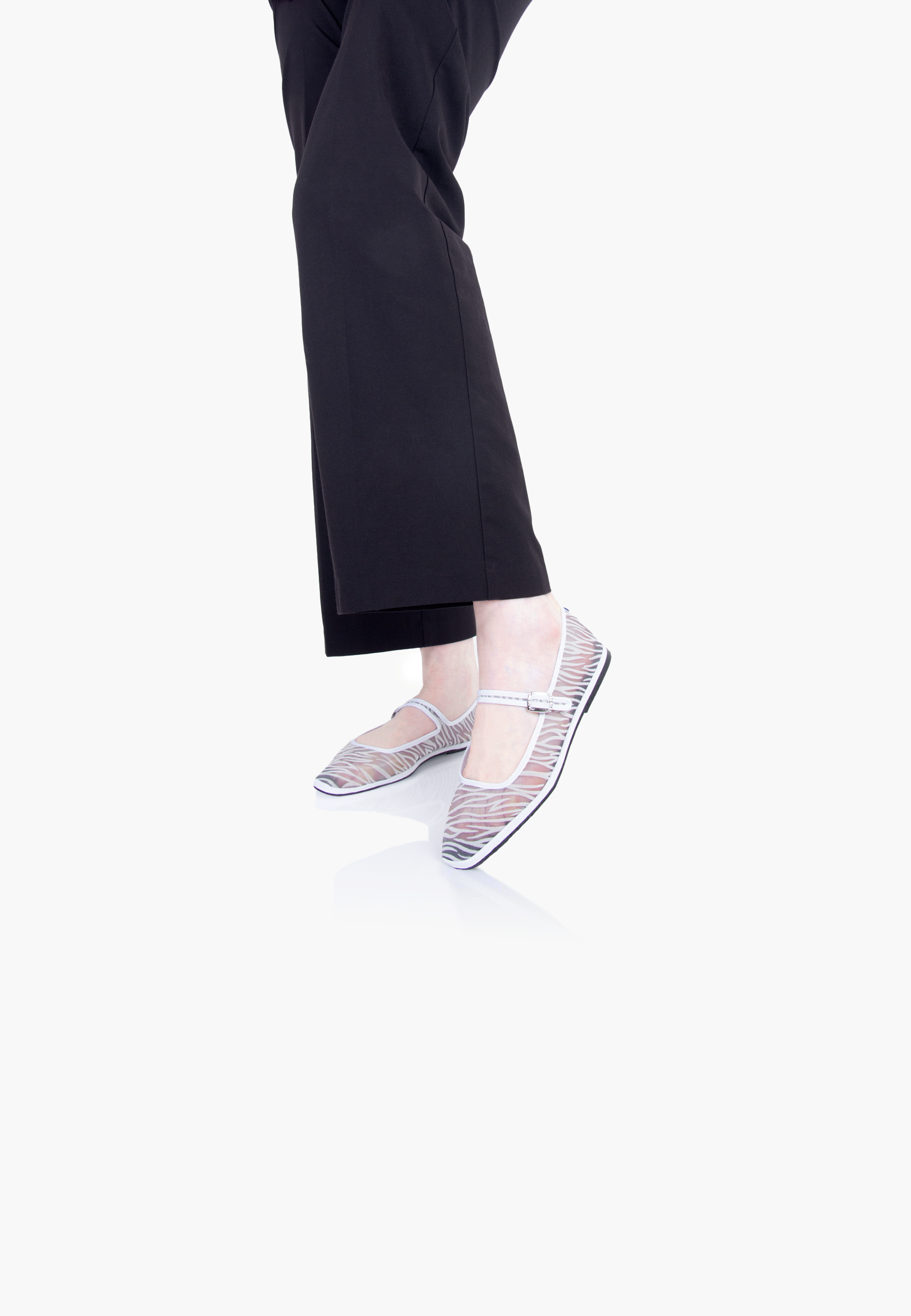 Furlanes Mary Janes Zebra White Mesh Square